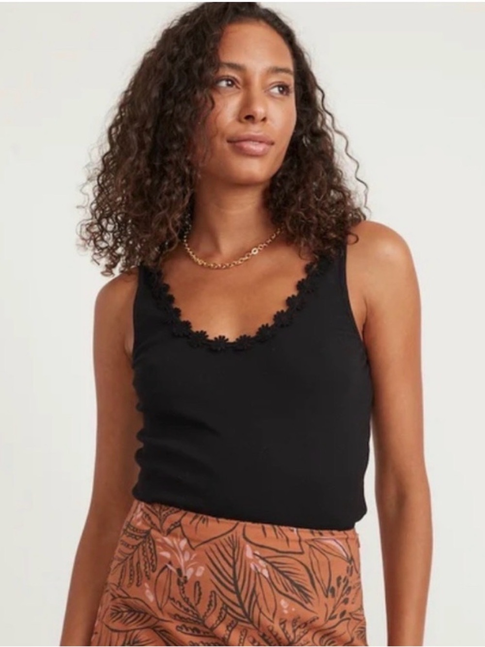 Marine Layer Alix Rib Tank Daisy Detail in Black Size XS